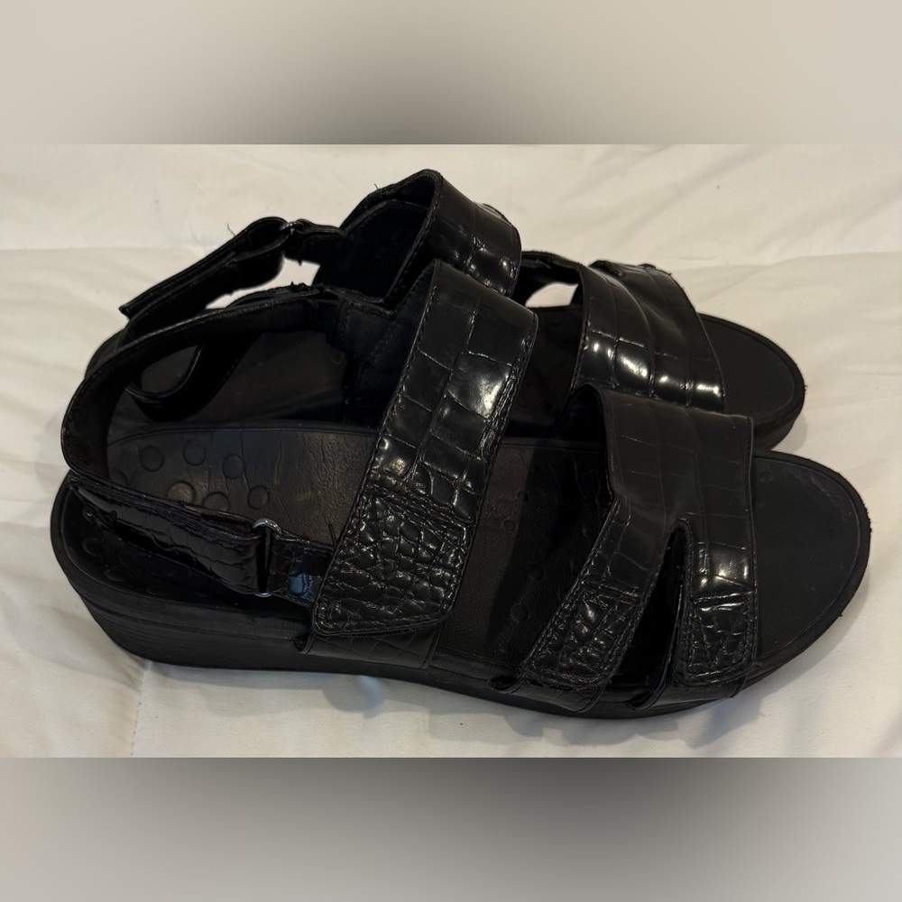 Vionic Women’s Roma Platform Wedge Sandals Black Croc Print Size 10 2" Heel Area